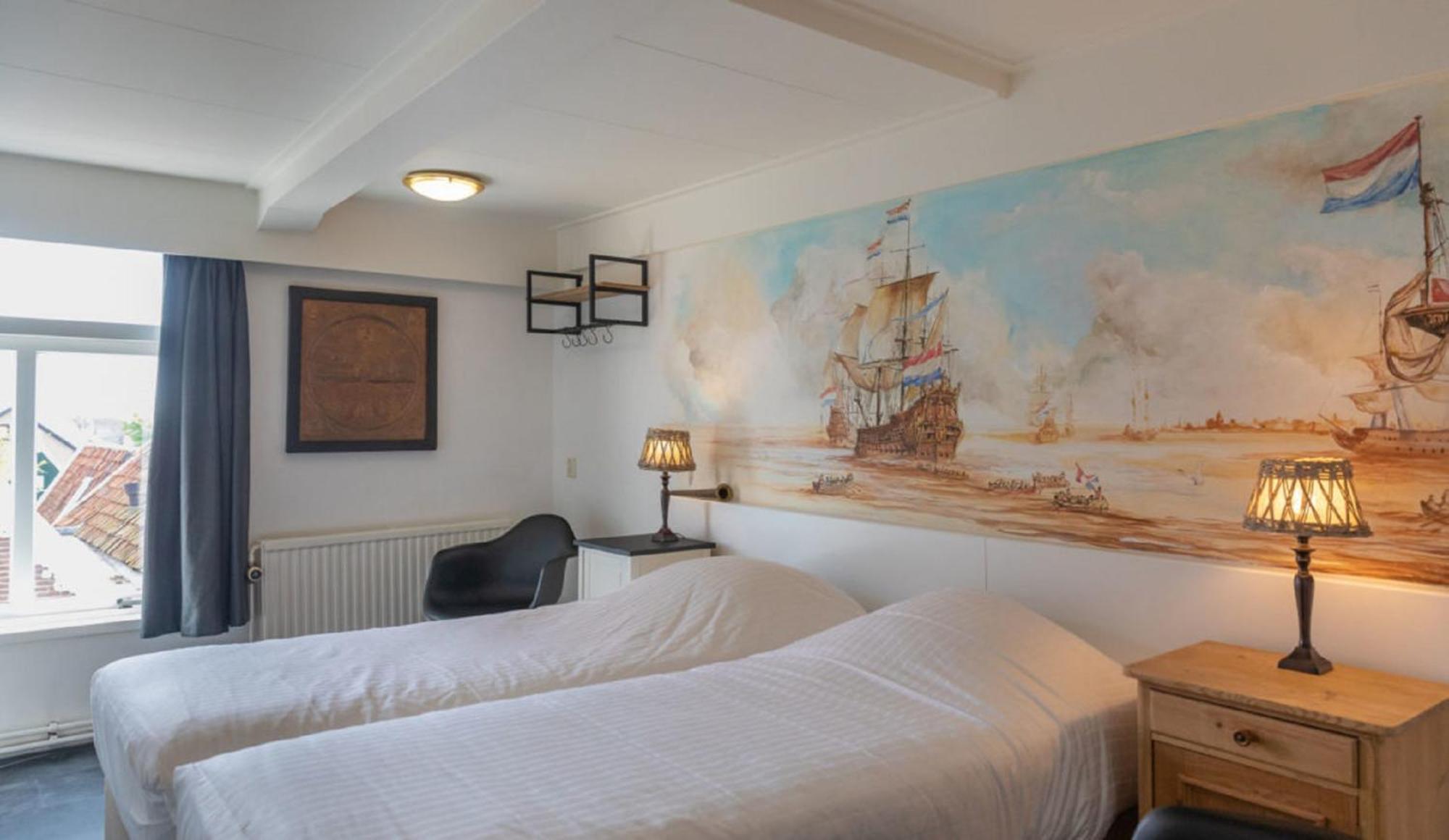 Hotel-Restaurant Loodsmans Welvaren Bv Den Hoorn  Exterior foto